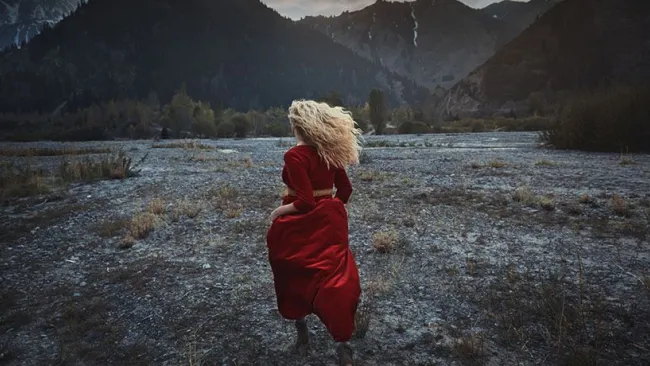 Meet the Red Queen